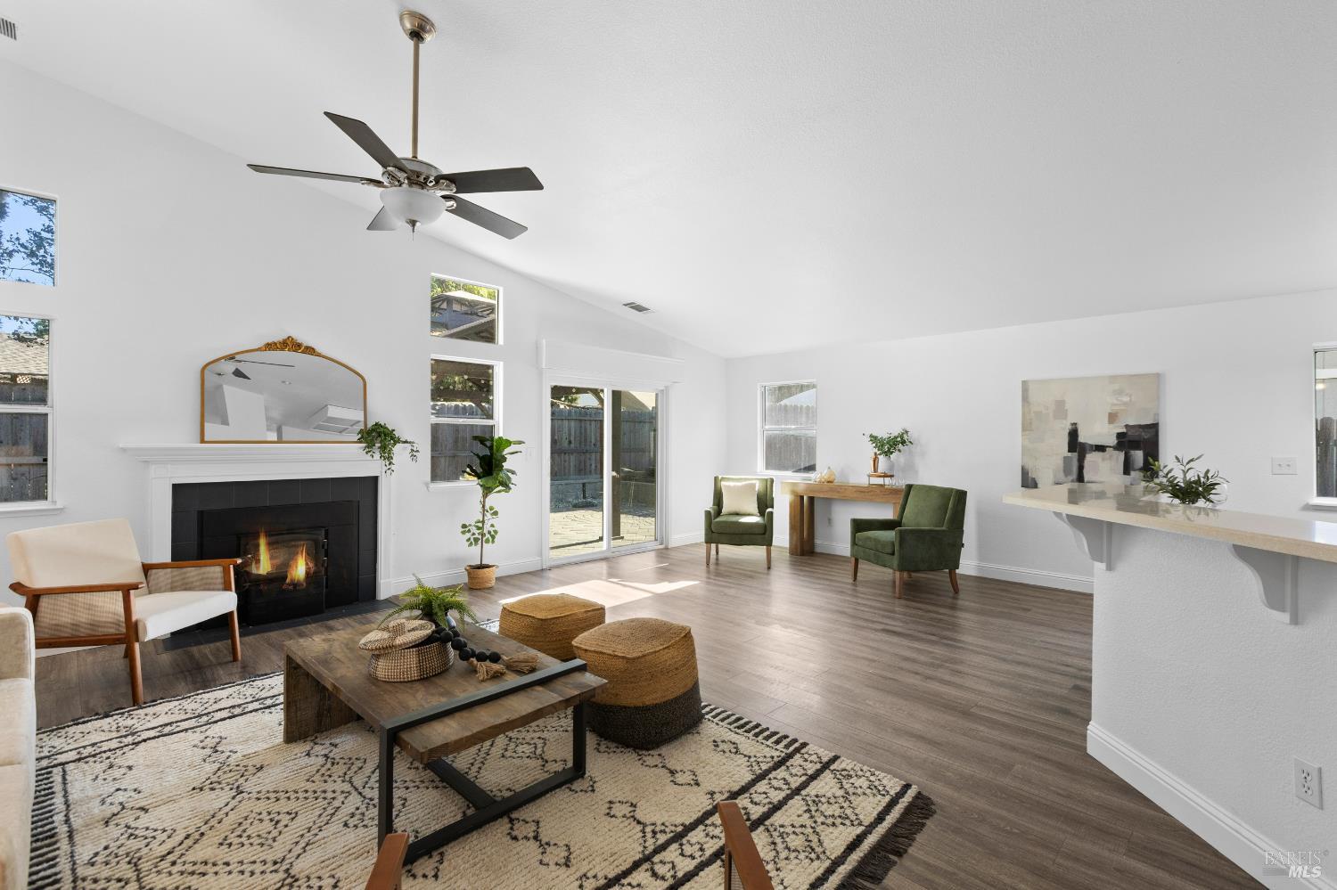 Detail Gallery Image 19 of 45 For 695 Fountain Way, Dixon,  CA 95620 - 4 Beds | 2 Baths