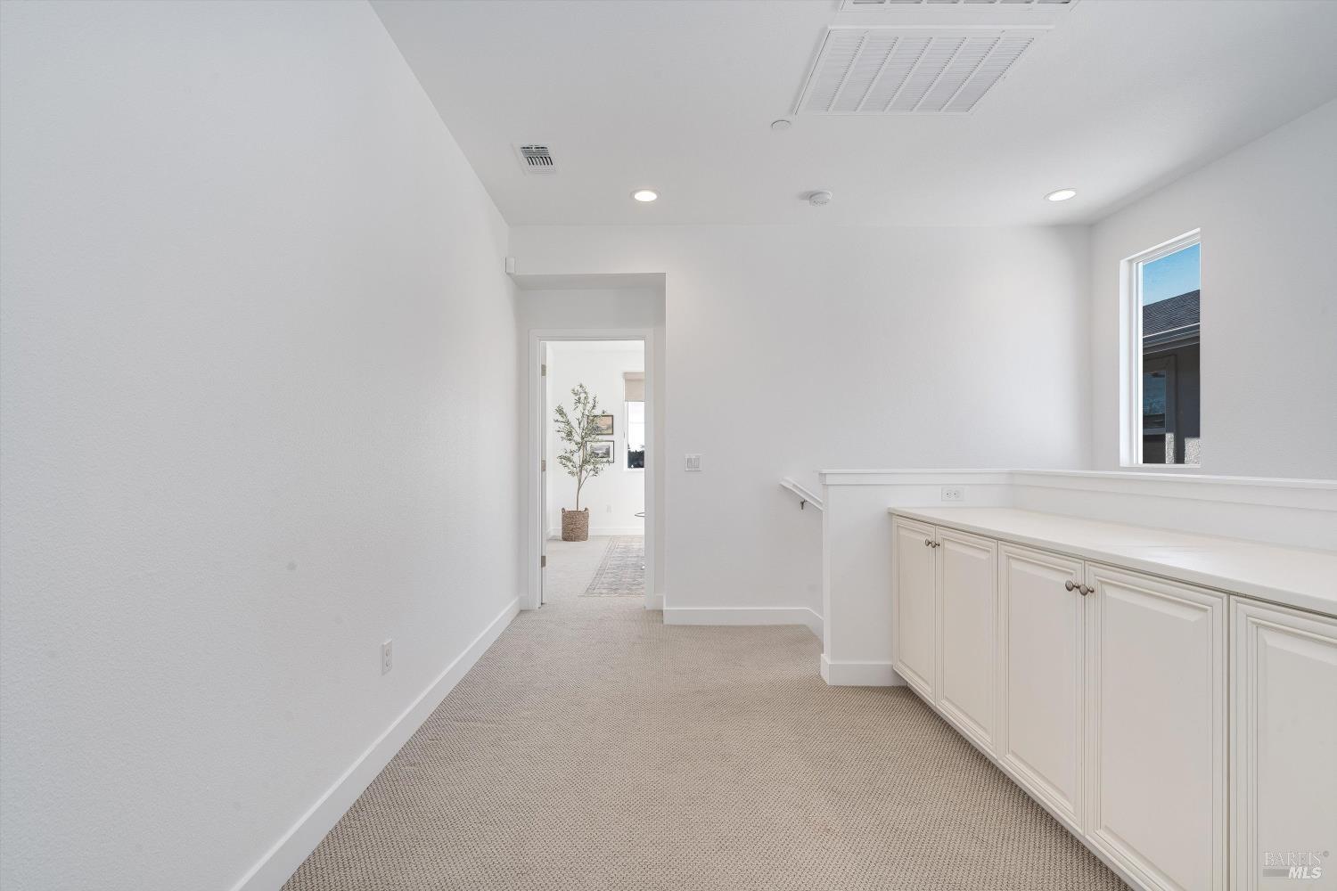 Detail Gallery Image 27 of 62 For 2560 Red Willow Dr, Santa Rosa,  CA 95403 - 4 Beds | 3 Baths