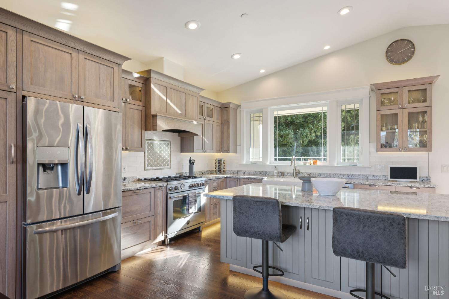 Detail Gallery Image 13 of 62 For 3515 Hidden Hills Dr, Santa Rosa,  CA 95404 - 3 Beds | 3 Baths