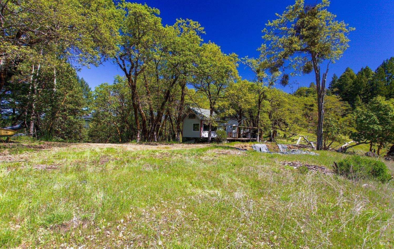 Detail Gallery Image 4 of 12 For 53310 Highway 101 Hwy, Laytonville,  CA 95454 - – Beds | – Baths