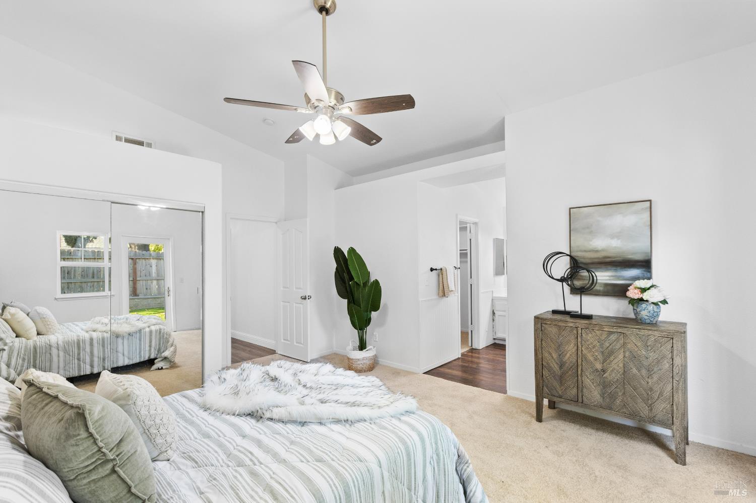 Detail Gallery Image 23 of 45 For 695 Fountain Way, Dixon,  CA 95620 - 4 Beds | 2 Baths