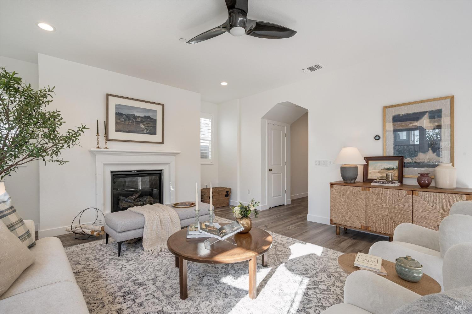 Detail Gallery Image 13 of 62 For 2560 Red Willow Dr, Santa Rosa,  CA 95403 - 4 Beds | 3 Baths