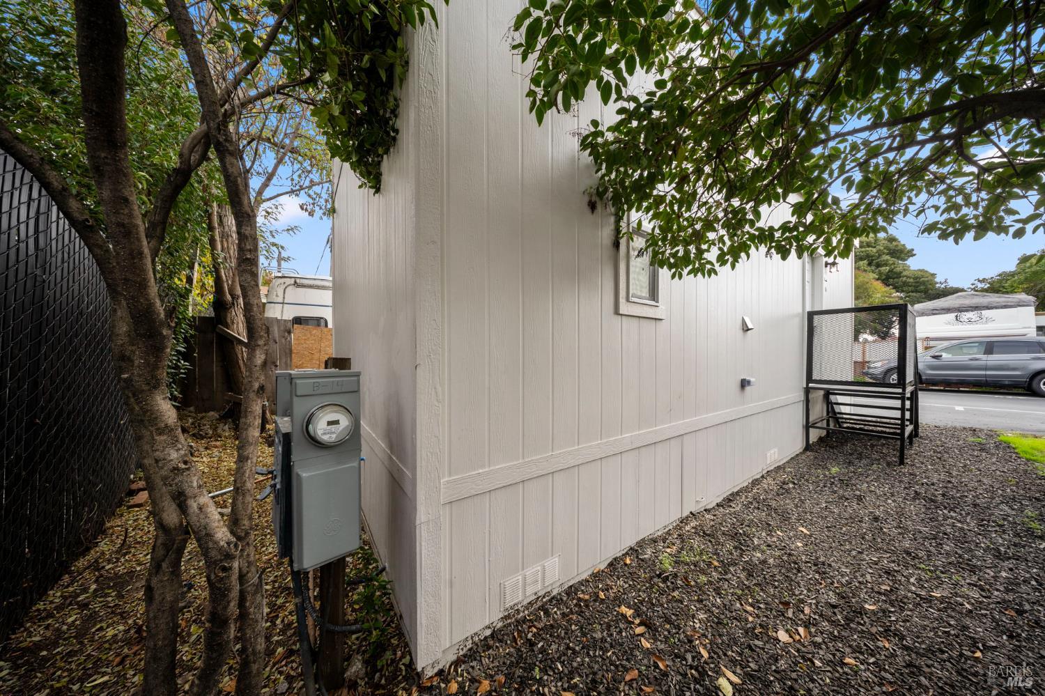 Detail Gallery Image 5 of 16 For 742 Francisco W Blvd B12, San Rafael,  CA 94901 - 1 Beds | 1 Baths