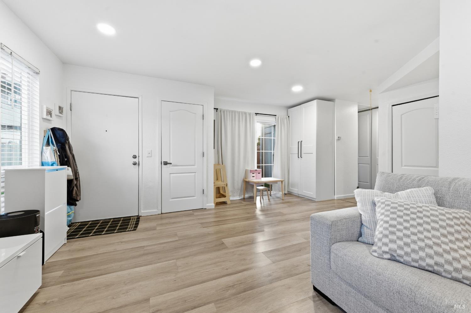 Detail Gallery Image 7 of 30 For 50 El Basset Ct, Fairfield,  CA 94533 - 2 Beds | 1 Baths