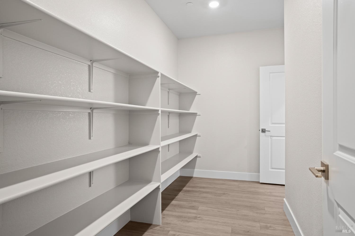 Detail Gallery Image 11 of 13 For 2260 Rustic Oak Ln, Rio Vista,  CA 94571 - 3 Beds | 3 Baths