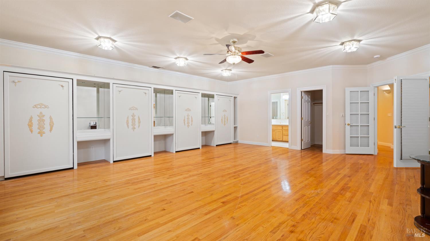 Detail Gallery Image 39 of 64 For 1783 Green Acres Ln, Fairfield,  CA 94534 - 5 Beds | 5/1 Baths