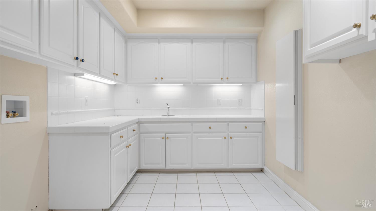 Detail Gallery Image 42 of 64 For 1783 Green Acres Ln, Fairfield,  CA 94534 - 5 Beds | 5/1 Baths