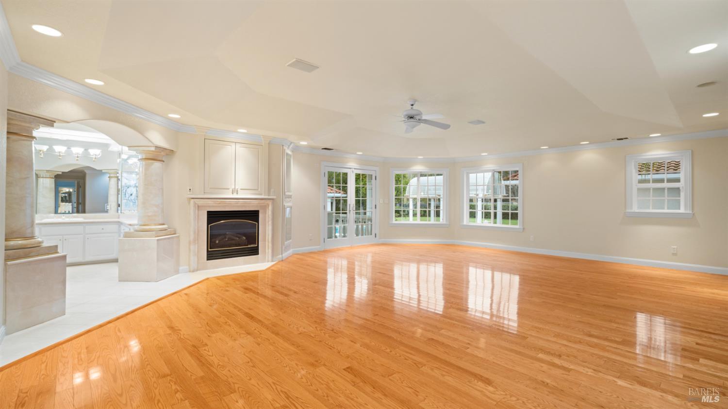 Detail Gallery Image 23 of 64 For 1783 Green Acres Ln, Fairfield,  CA 94534 - 5 Beds | 5/1 Baths