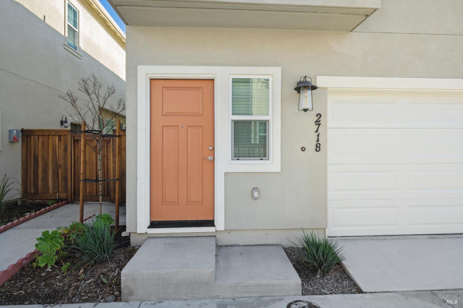 Detail Gallery Image 5 of 49 For 2716 Amora Cir, Santa Rosa,  CA 95407 - 4 Beds | 3/1 Baths