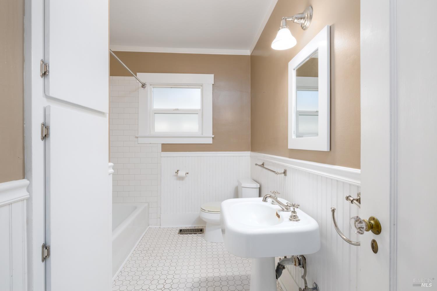 Detail Gallery Image 24 of 26 For 1203 Glenn St, Santa Rosa,  CA 95401 - 3 Beds | 2 Baths