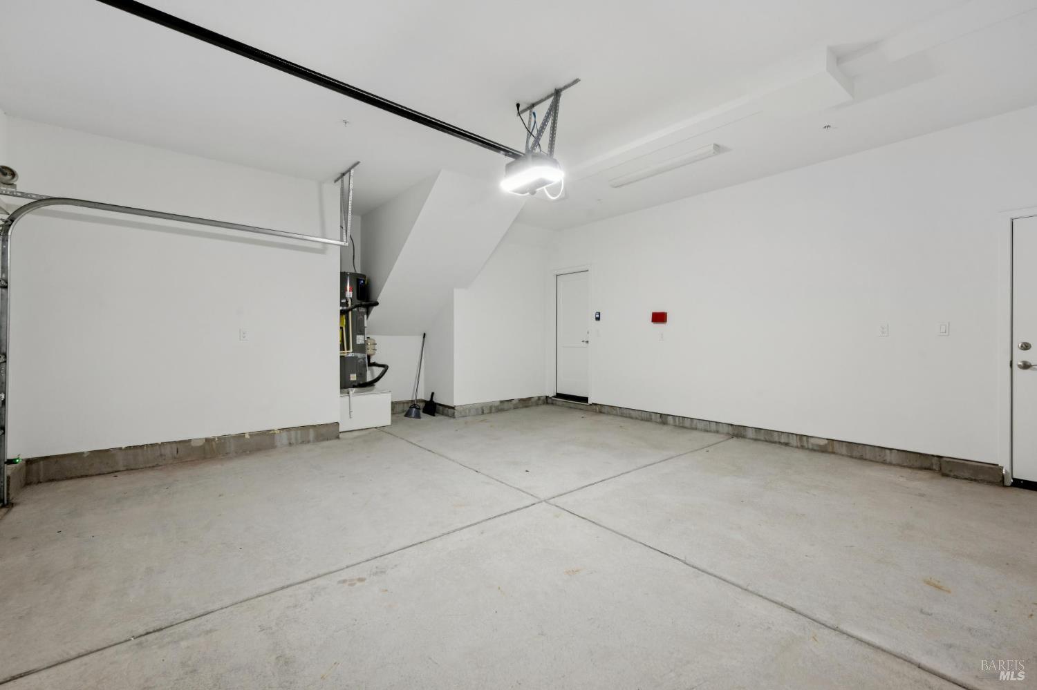 Detail Gallery Image 46 of 49 For 2716 Amora Cir, Santa Rosa,  CA 95407 - 4 Beds | 3/1 Baths