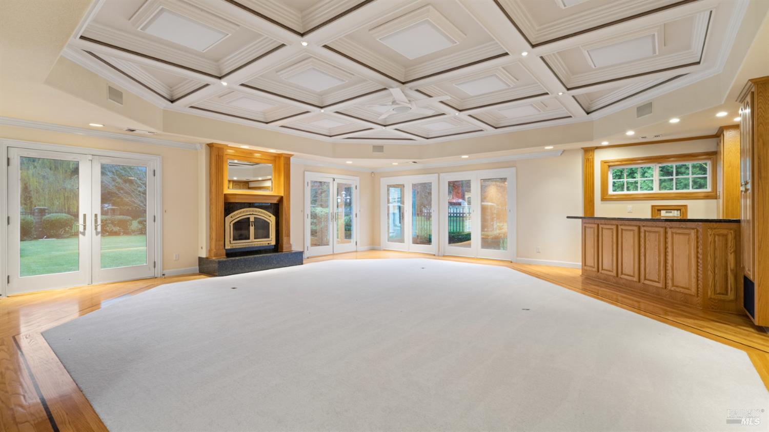 Detail Gallery Image 19 of 64 For 1783 Green Acres Ln, Fairfield,  CA 94534 - 5 Beds | 5/1 Baths