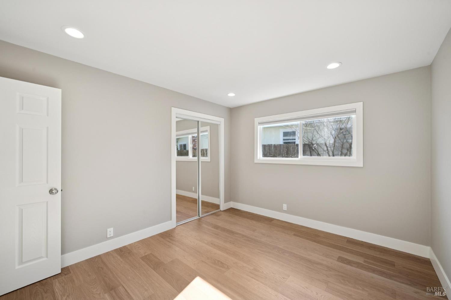 Detail Gallery Image 30 of 35 For 918 Las Pavadas Ave, San Rafael,  CA 94903 - 3 Beds | 2 Baths