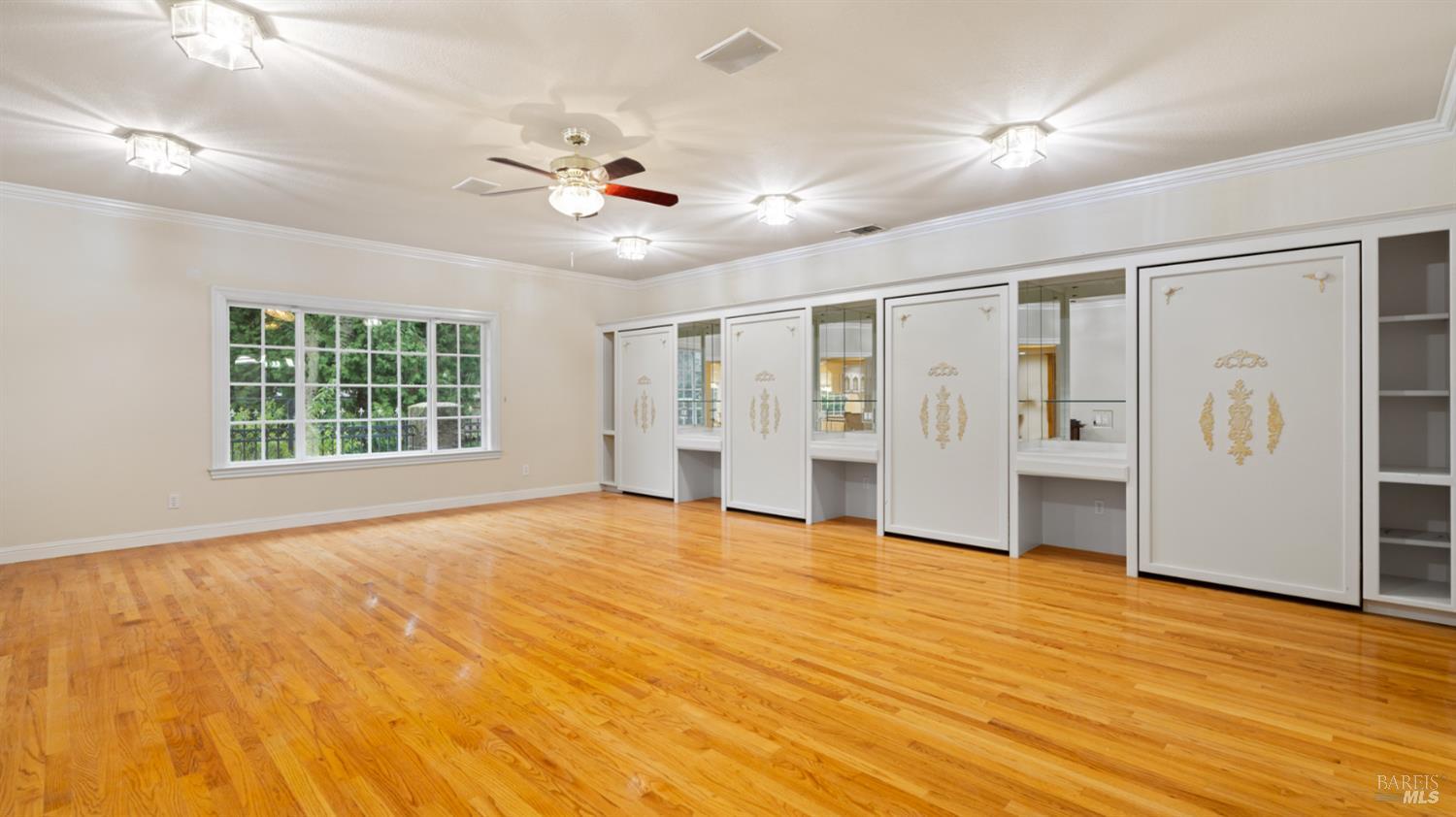 Detail Gallery Image 36 of 64 For 1783 Green Acres Ln, Fairfield,  CA 94534 - 5 Beds | 5/1 Baths