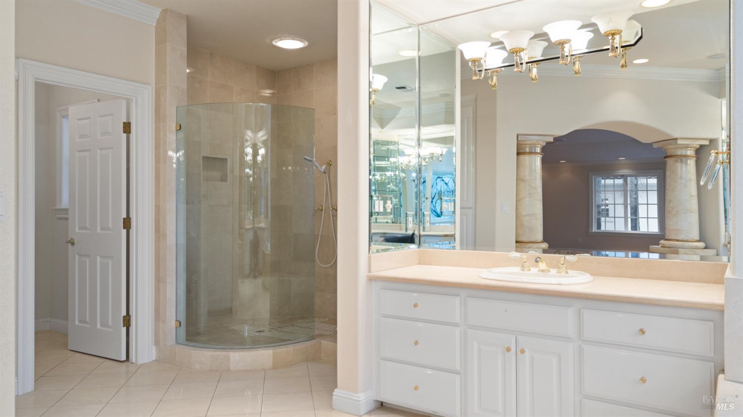 Detail Gallery Image 30 of 64 For 1783 Green Acres Ln, Fairfield,  CA 94534 - 5 Beds | 5/1 Baths