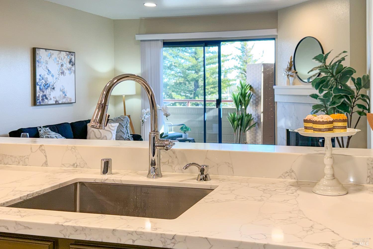 Detail Gallery Image 11 of 32 For 213 Mariner Way, Novato,  CA 94945 - 1 Beds | 1 Baths