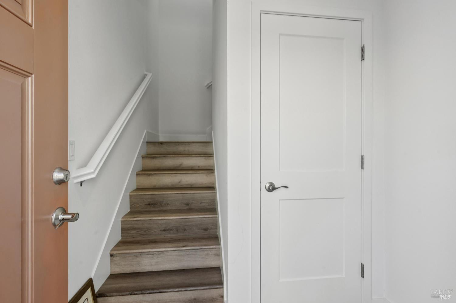 Detail Gallery Image 41 of 49 For 2716 Amora Cir, Santa Rosa,  CA 95407 - 4 Beds | 3/1 Baths