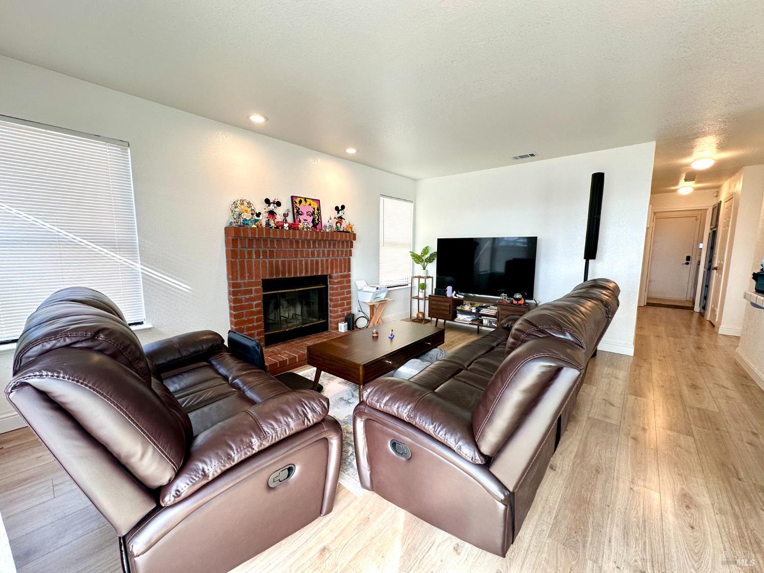 Detail Gallery Image 15 of 57 For 2472 Vista Grande Unkn, Fairfield,  CA 94534 - 5 Beds | 3 Baths