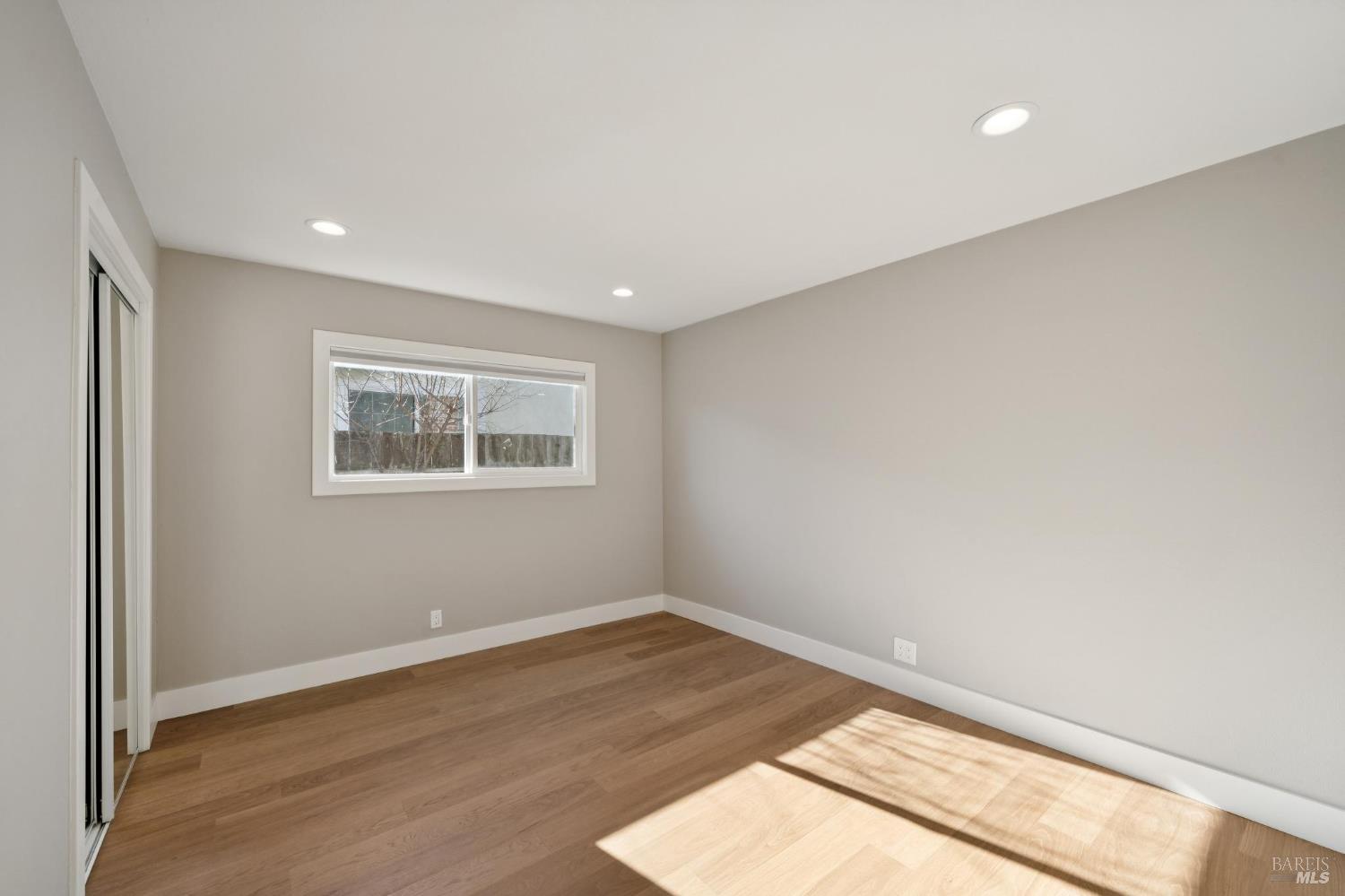 Detail Gallery Image 29 of 35 For 918 Las Pavadas Ave, San Rafael,  CA 94903 - 3 Beds | 2 Baths