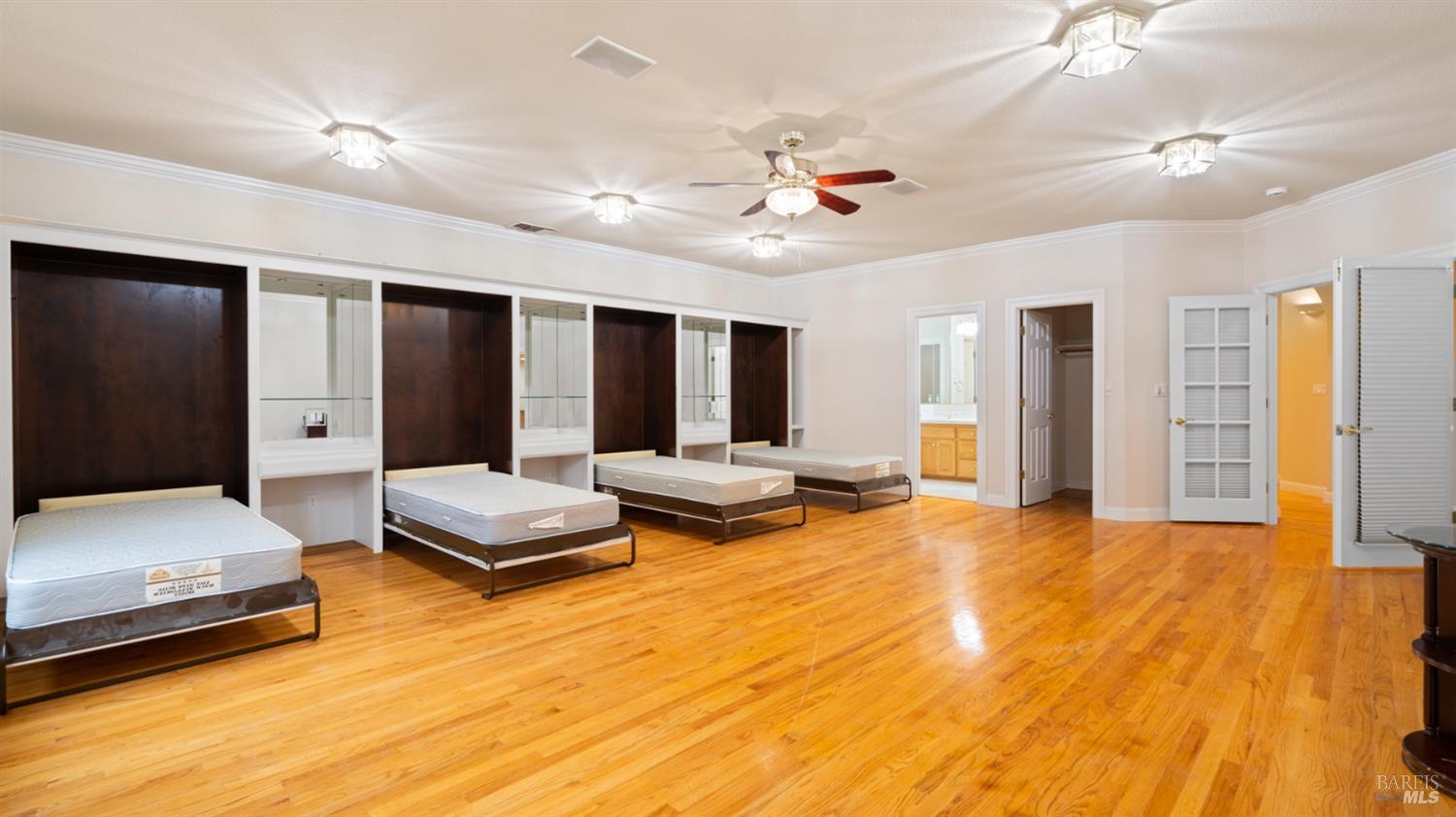 Detail Gallery Image 40 of 64 For 1783 Green Acres Ln, Fairfield,  CA 94534 - 5 Beds | 5/1 Baths