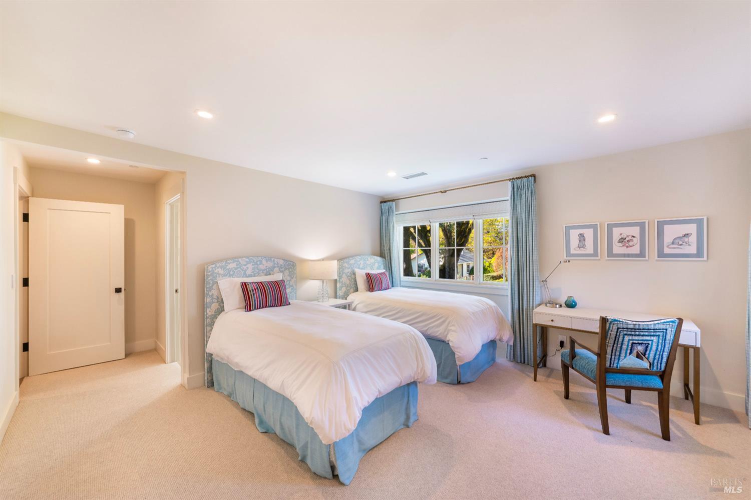 Detail Gallery Image 31 of 38 For 1711 Spring St, Saint Helena,  CA 94574 - 4 Beds | 3/1 Baths