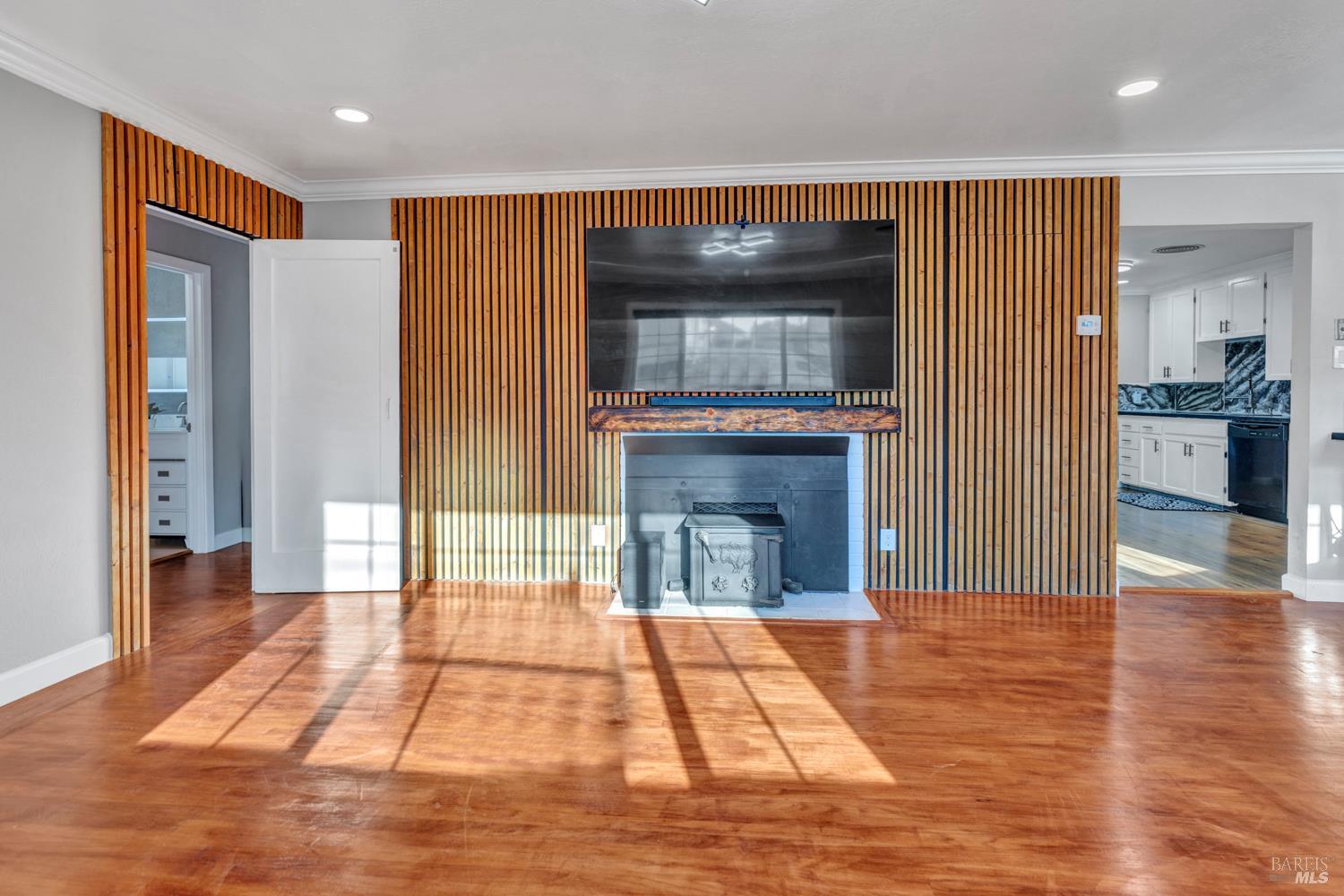 Detail Gallery Image 27 of 37 For 1260 Meadow Ln, Concord,  CA 94520 - 4 Beds | 3 Baths