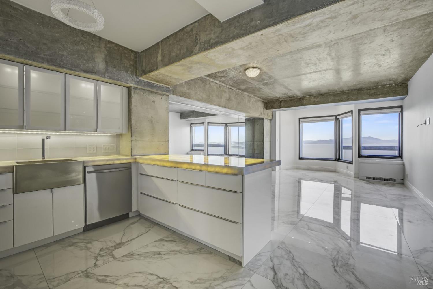 Detail Gallery Image 53 of 83 For 6363 Christie Ave #2513,  Emeryville,  CA 94608 - 1 Beds | 1 Baths