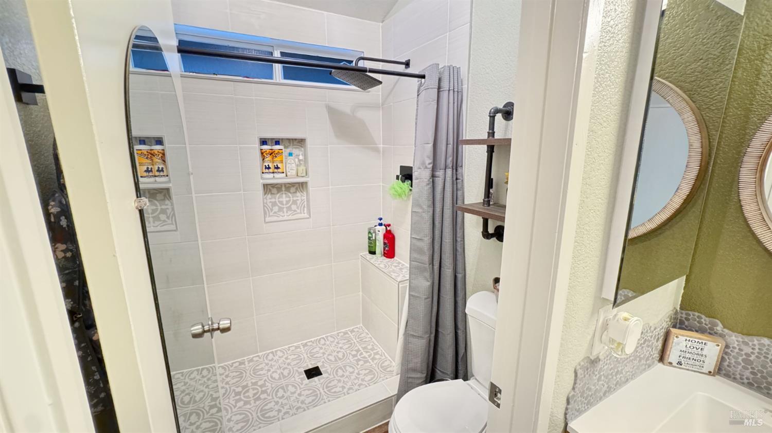 Detail Gallery Image 11 of 20 For 265 Ahern Ln, Dixon,  CA 95620 - 3 Beds | 2 Baths