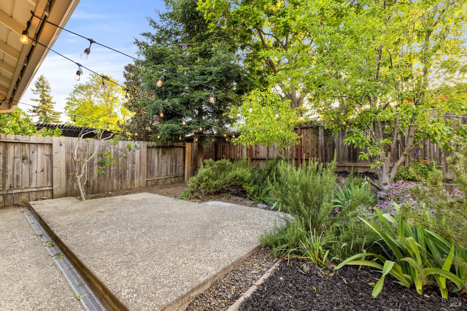 Detail Gallery Image 40 of 47 For 340 Kendrick Ln, Vacaville,  CA 95687 - 3 Beds | 2 Baths