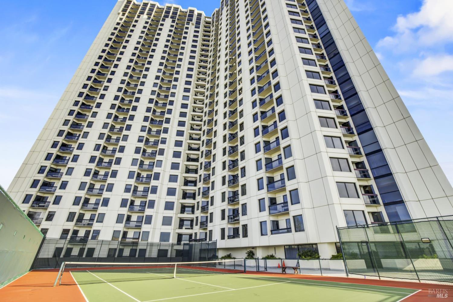 Detail Gallery Image 38 of 83 For 6363 Christie Ave #2513,  Emeryville,  CA 94608 - 1 Beds | 1 Baths