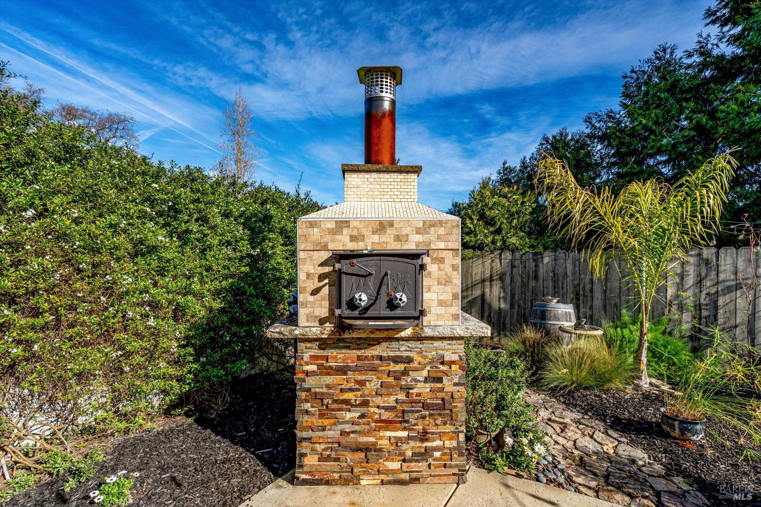 Detail Gallery Image 27 of 35 For 2164 Patton Ave, Napa,  CA 94559 - 4 Beds | 2 Baths