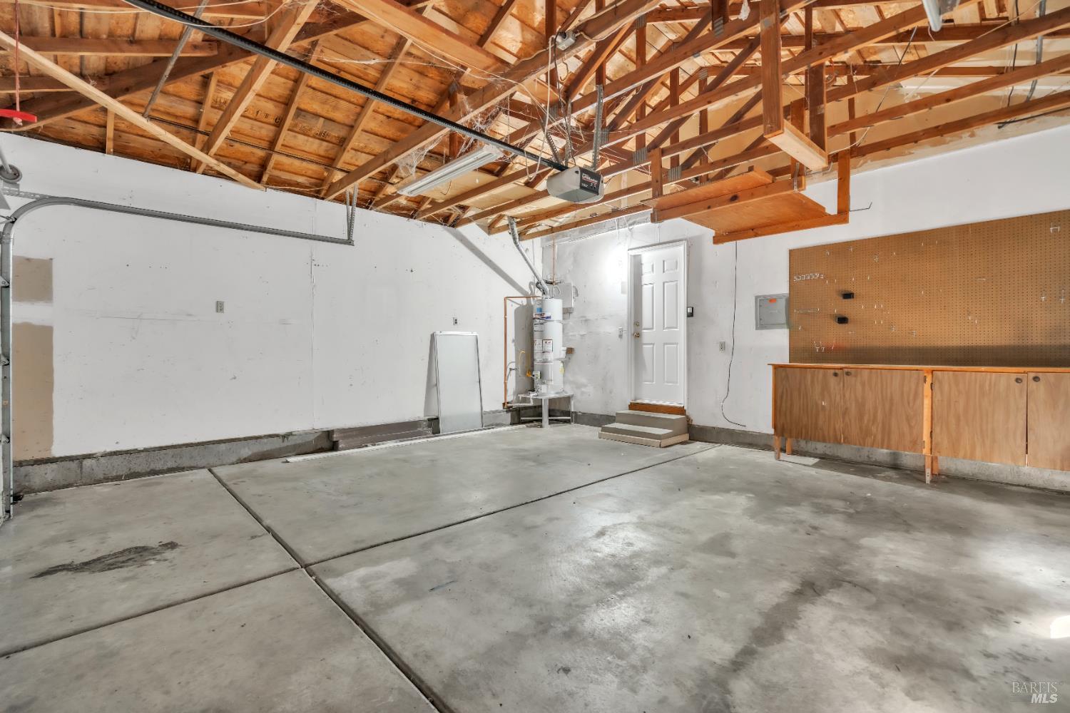 Detail Gallery Image 29 of 33 For 793 Marigold Dr, Fairfield,  CA 94533 - 4 Beds | 2 Baths