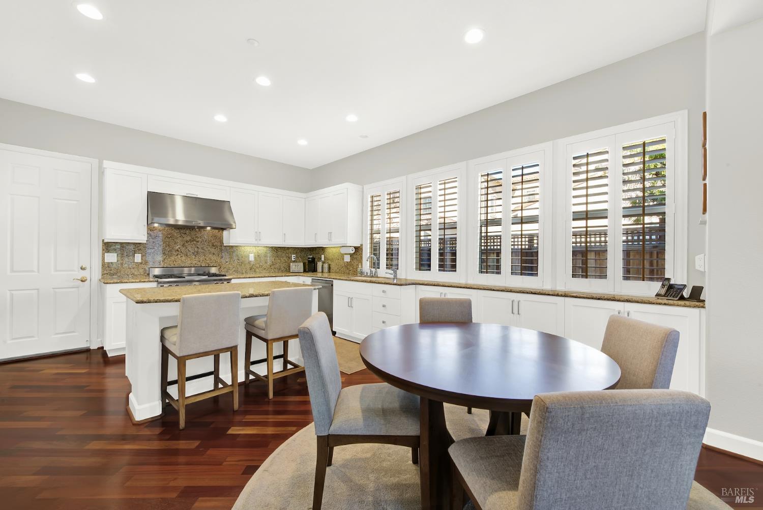 Detail Gallery Image 19 of 60 For 3369 Pebble Beach Ct, Fairfield,  CA 94534 - 3 Beds | 2/1 Baths