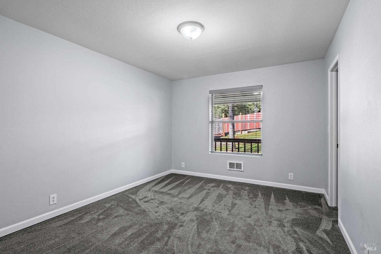 Detail Gallery Image 13 of 25 For 23929 Nutmeg Pl, Willits,  CA 95490 - 3 Beds | 2 Baths