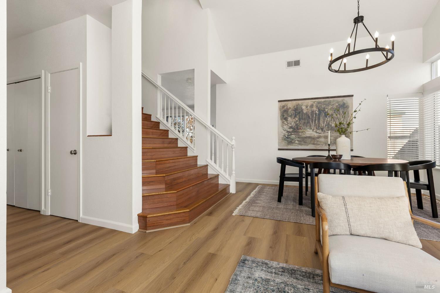 Detail Gallery Image 15 of 61 For 1626 Highland Cir, Fairfield,  CA 94534 - 4 Beds | 2/1 Baths