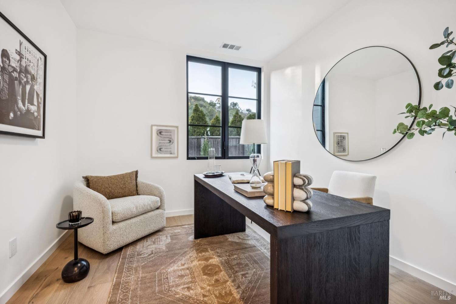 Detail Gallery Image 32 of 76 For 33 Fawn Dr, San Anselmo,  CA 94960 - 5 Beds | 4/1 Baths