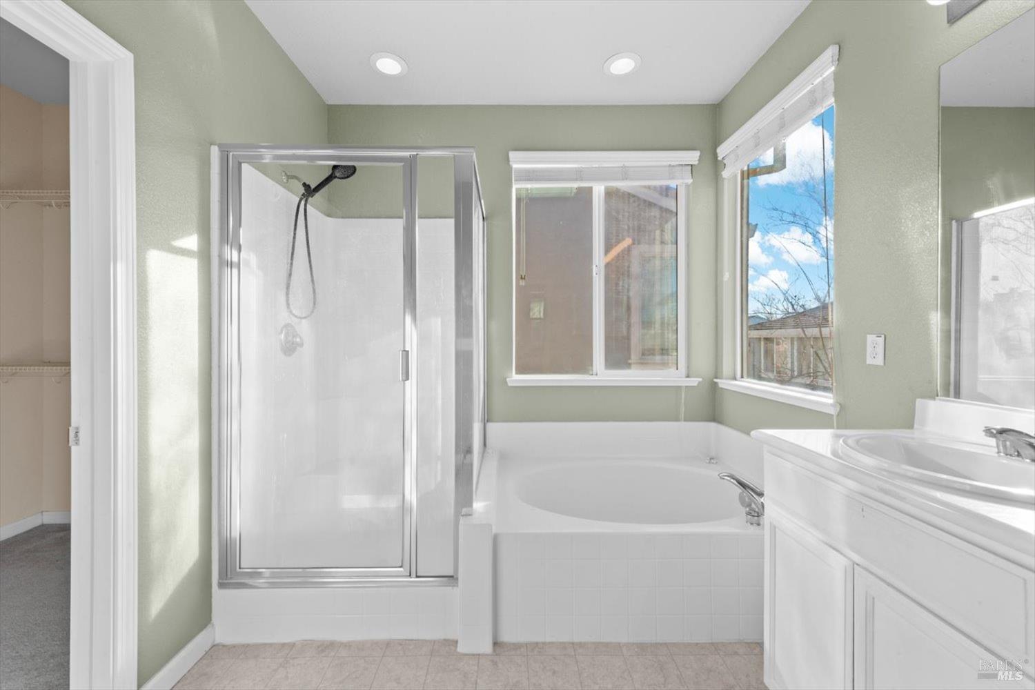 Detail Gallery Image 29 of 47 For 1325 Valley Glen Dr, Dixon,  CA 95620 - 3 Beds | 2/1 Baths