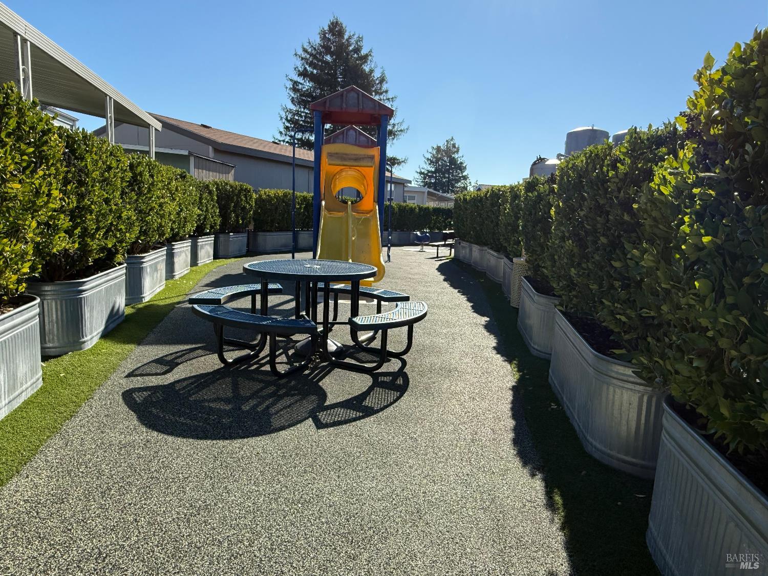 Detail Gallery Image 23 of 25 For 190 Apple Ln, Santa Rosa,  CA 95407 - 2 Beds | 2 Baths