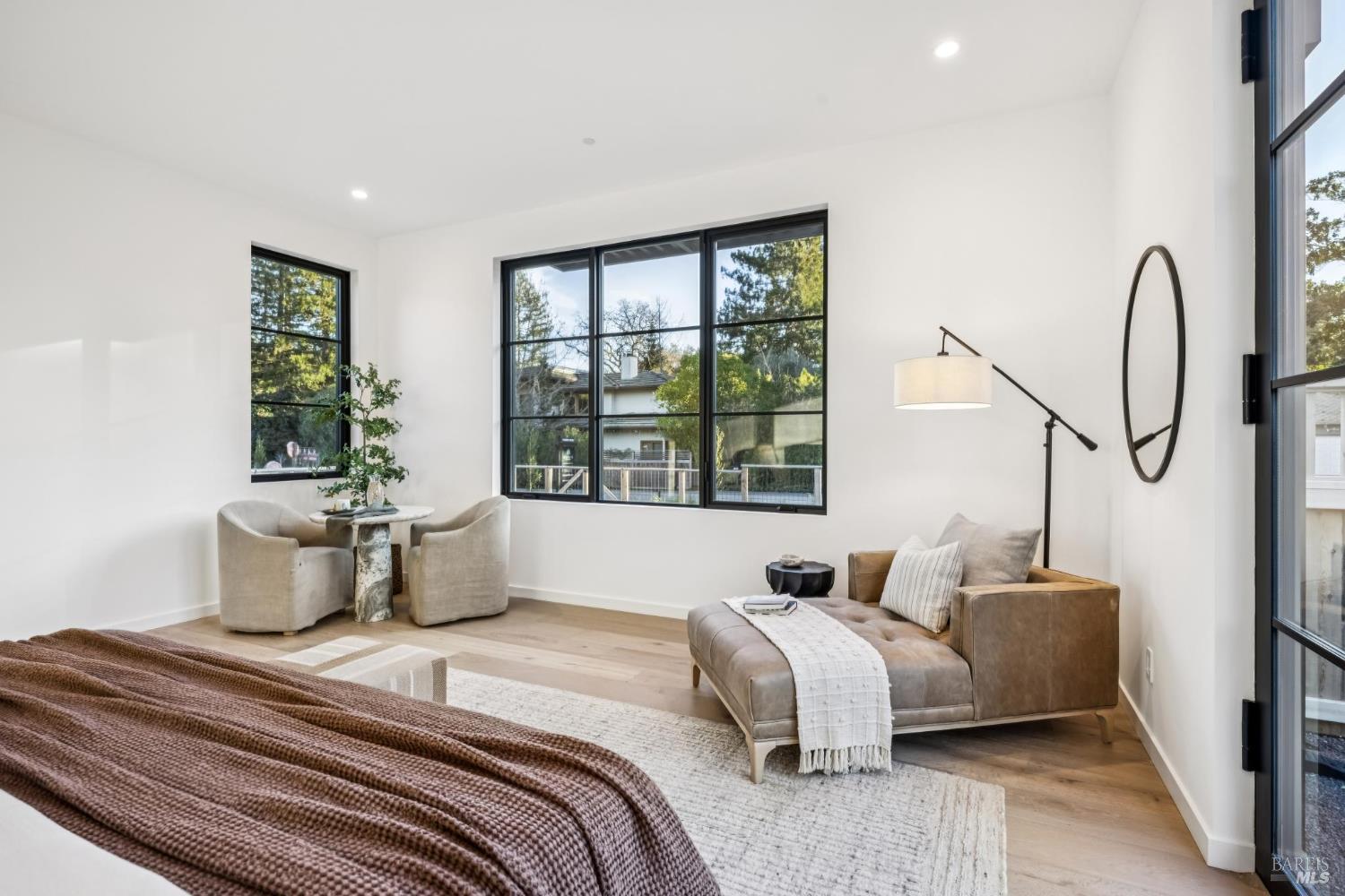 Detail Gallery Image 49 of 76 For 33 Fawn Dr, San Anselmo,  CA 94960 - 5 Beds | 4/1 Baths