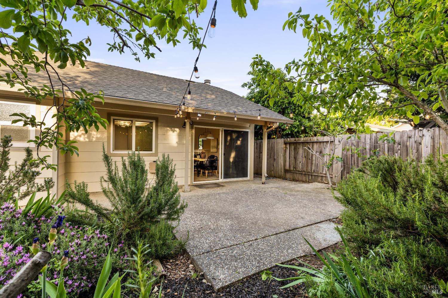 Detail Gallery Image 42 of 47 For 340 Kendrick Ln, Vacaville,  CA 95687 - 3 Beds | 2 Baths