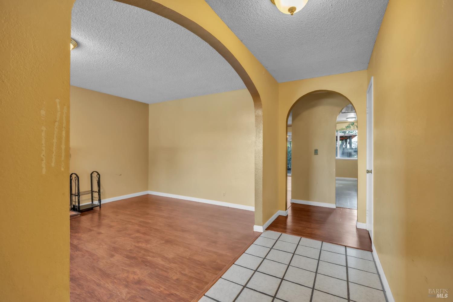 Detail Gallery Image 5 of 33 For 793 Marigold Dr, Fairfield,  CA 94533 - 4 Beds | 2 Baths