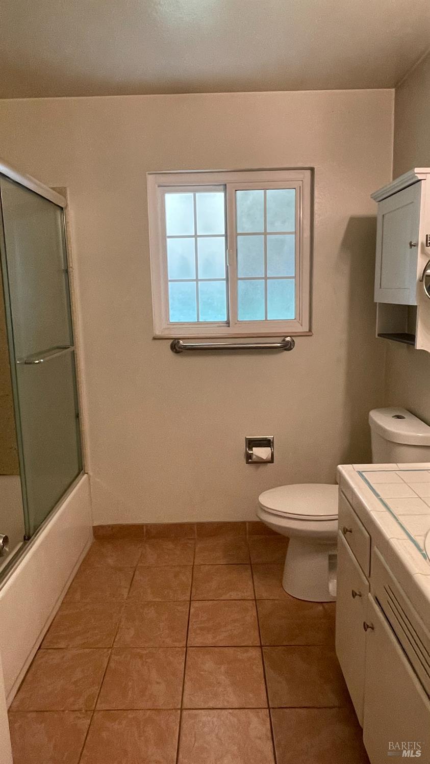 Detail Gallery Image 7 of 12 For 1798 Larry Dr, Santa Rosa,  CA 95403 - 2 Beds | 1 Baths