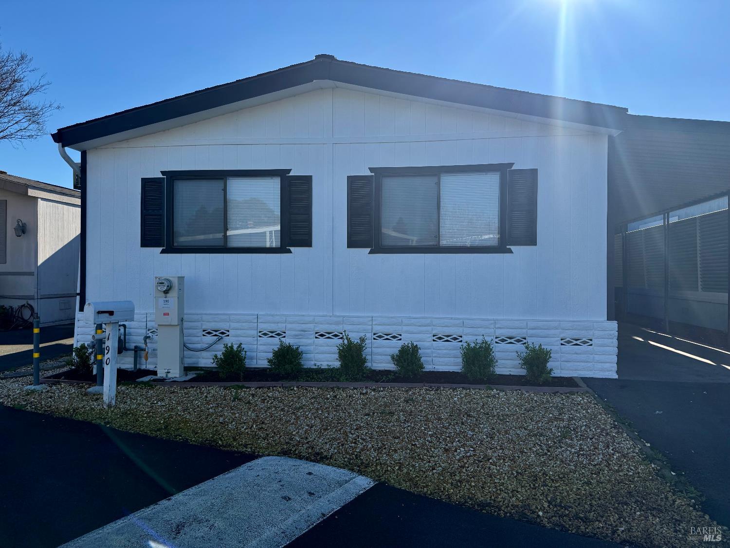 Front Image Thumbnail for BA326002242