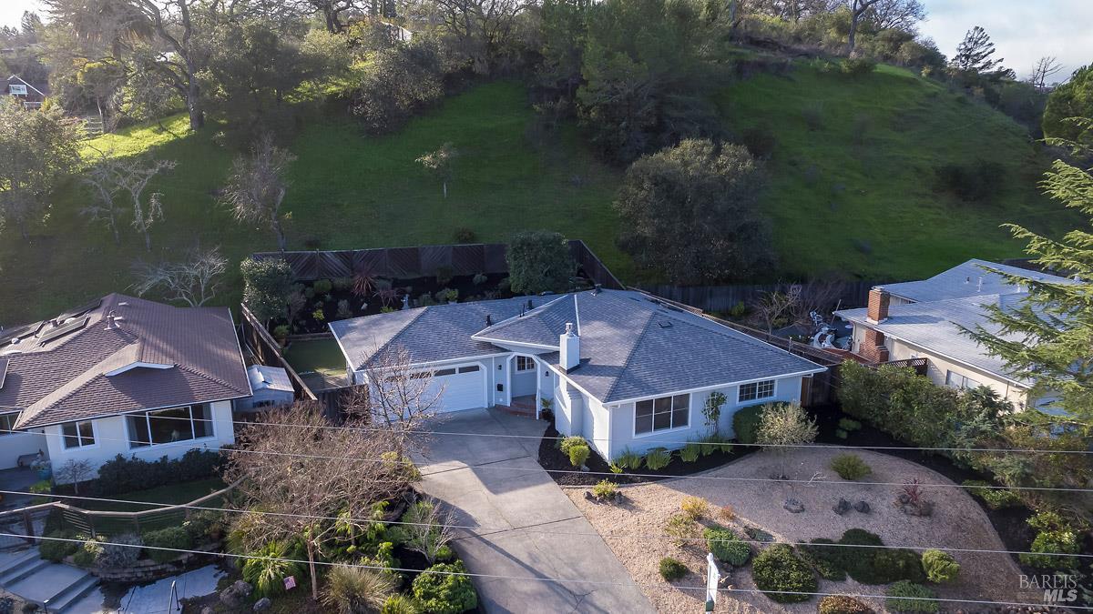 Detail Gallery Image 15 of 19 For 1125 Cambridge St, Novato,  CA 94947 - 3 Beds | 2 Baths