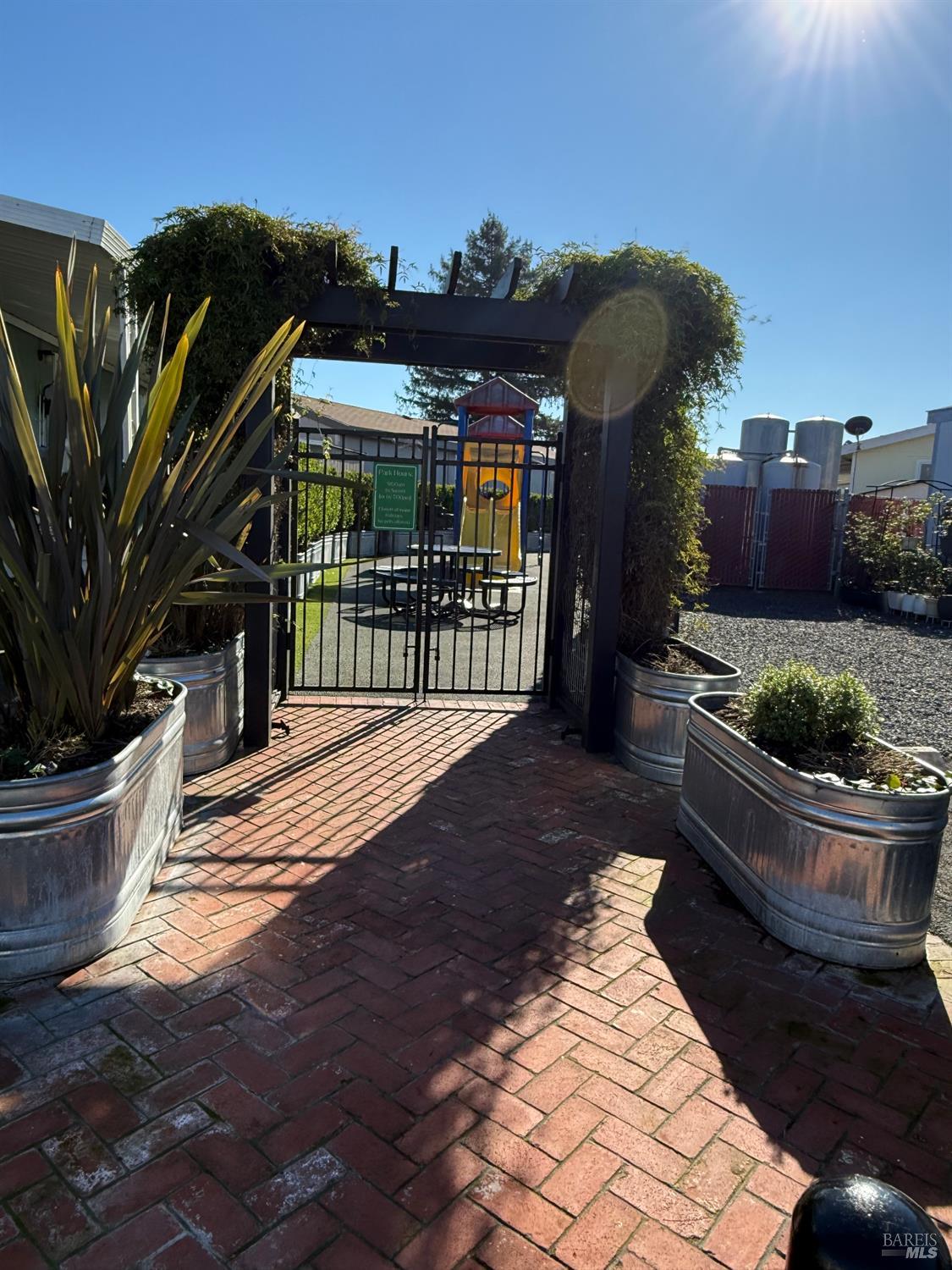 Detail Gallery Image 22 of 25 For 190 Apple Ln, Santa Rosa,  CA 95407 - 2 Beds | 2 Baths