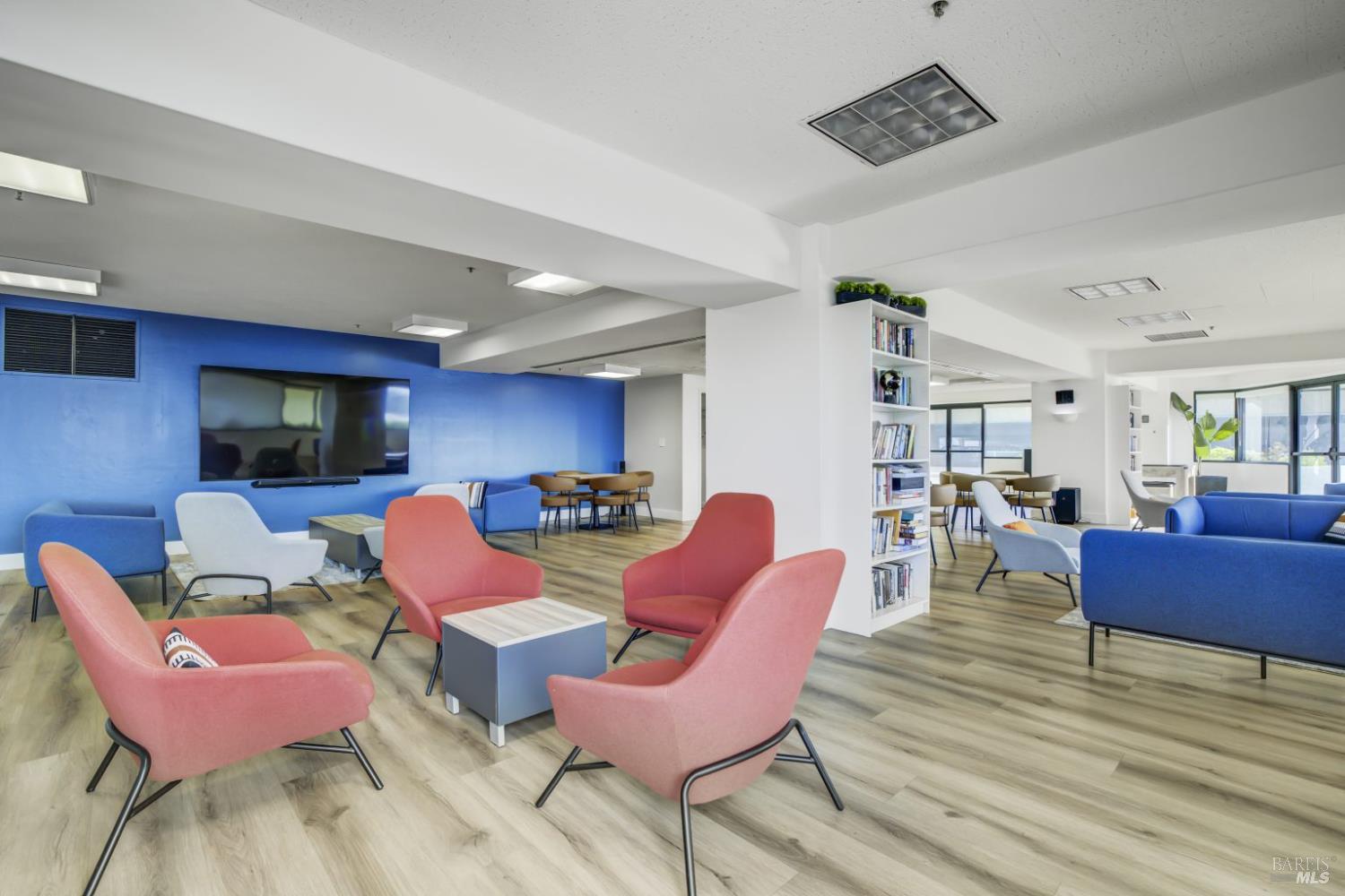 Detail Gallery Image 39 of 83 For 6363 Christie Ave #2513,  Emeryville,  CA 94608 - 1 Beds | 1 Baths