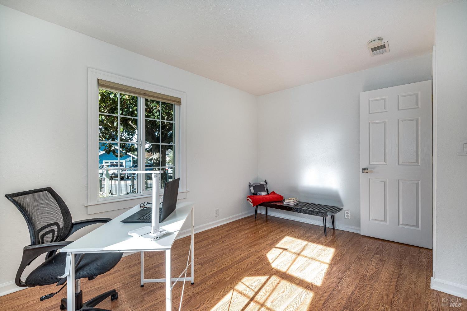 Detail Gallery Image 12 of 35 For 2164 Patton Ave, Napa,  CA 94559 - 4 Beds | 2 Baths