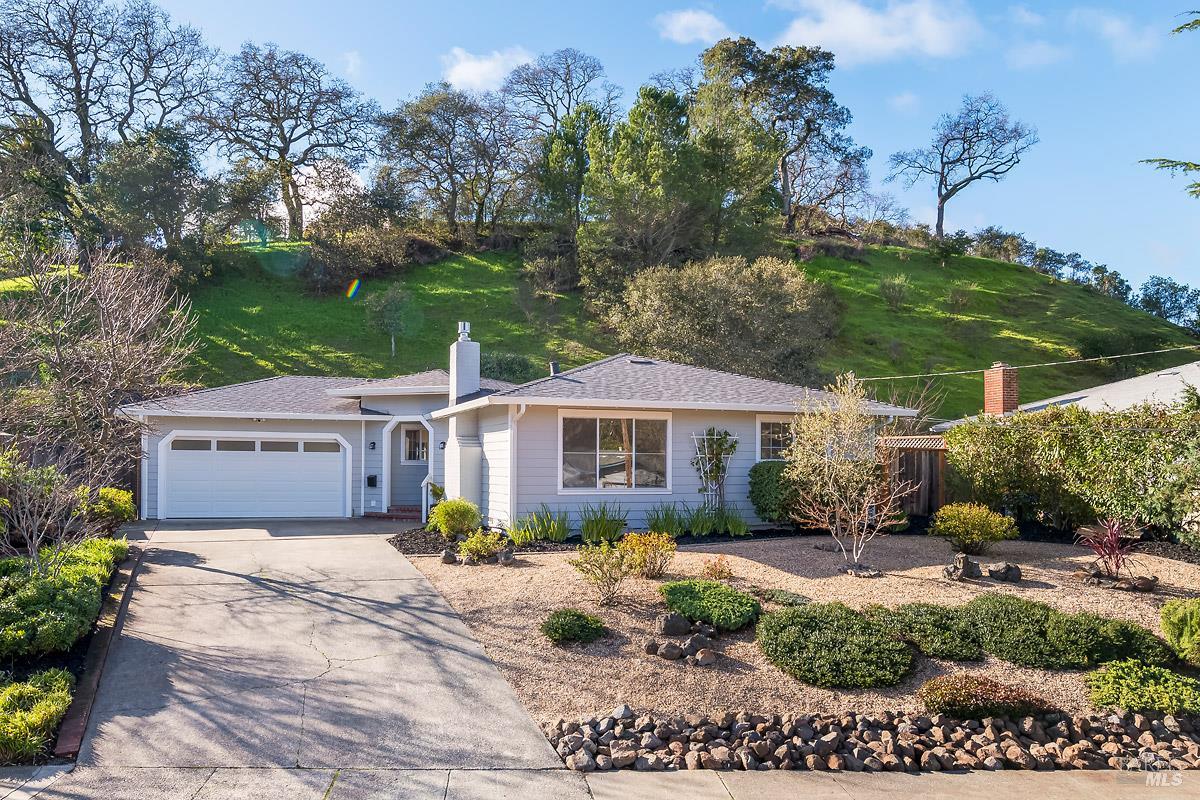 Detail Gallery Image 13 of 19 For 1125 Cambridge St, Novato,  CA 94947 - 3 Beds | 2 Baths