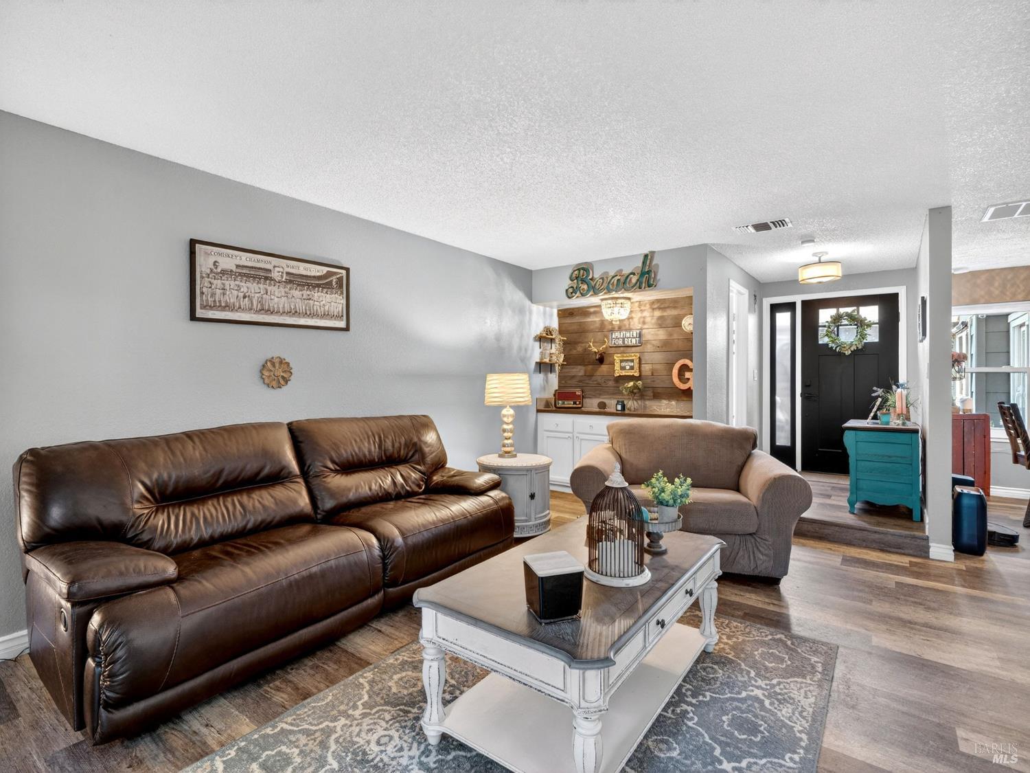 Detail Gallery Image 7 of 45 For 2936 Sunbird Dr, Fairfield,  CA 94533 - 3 Beds | 2/1 Baths