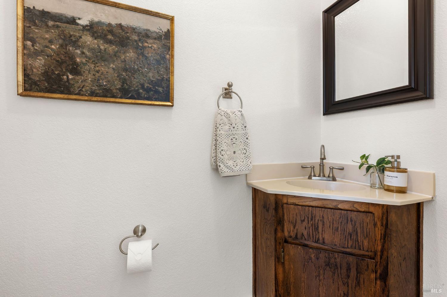 Detail Gallery Image 18 of 61 For 1626 Highland Cir, Fairfield,  CA 94534 - 4 Beds | 2/1 Baths